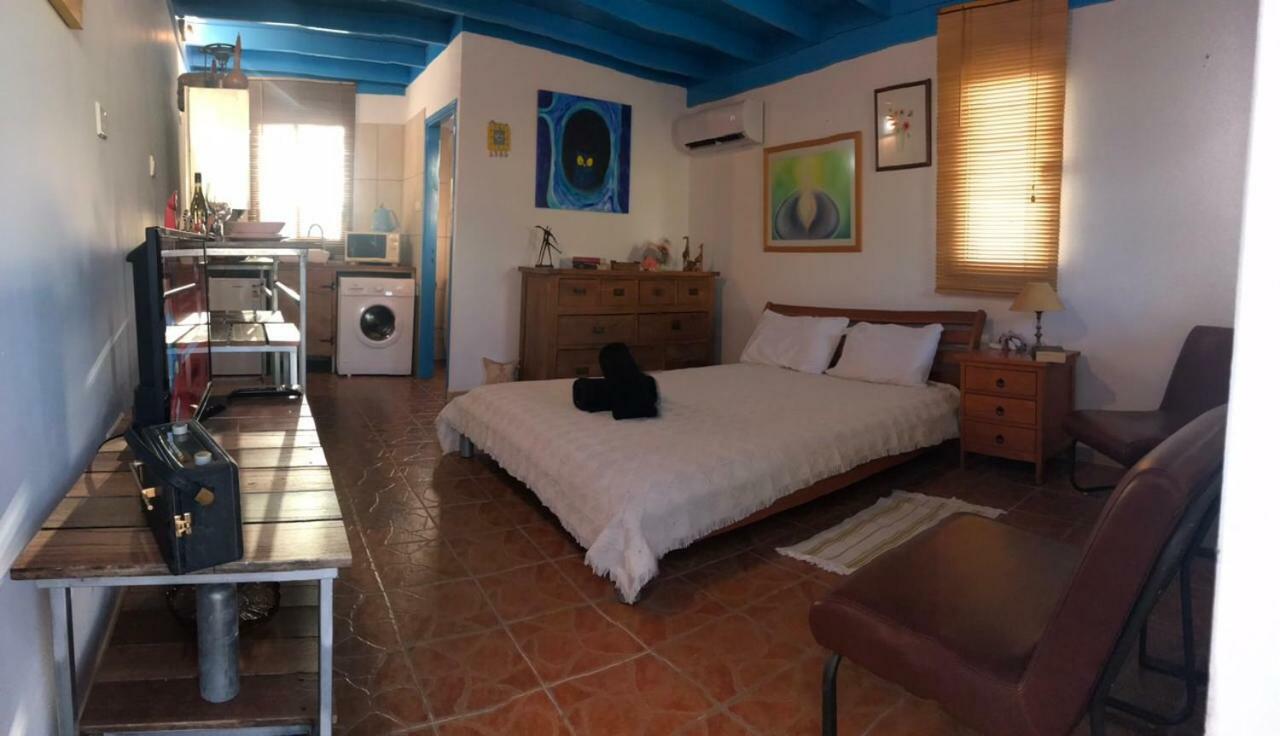 Mp Cozy Apartment Near The Sea Paphos Exterior photo